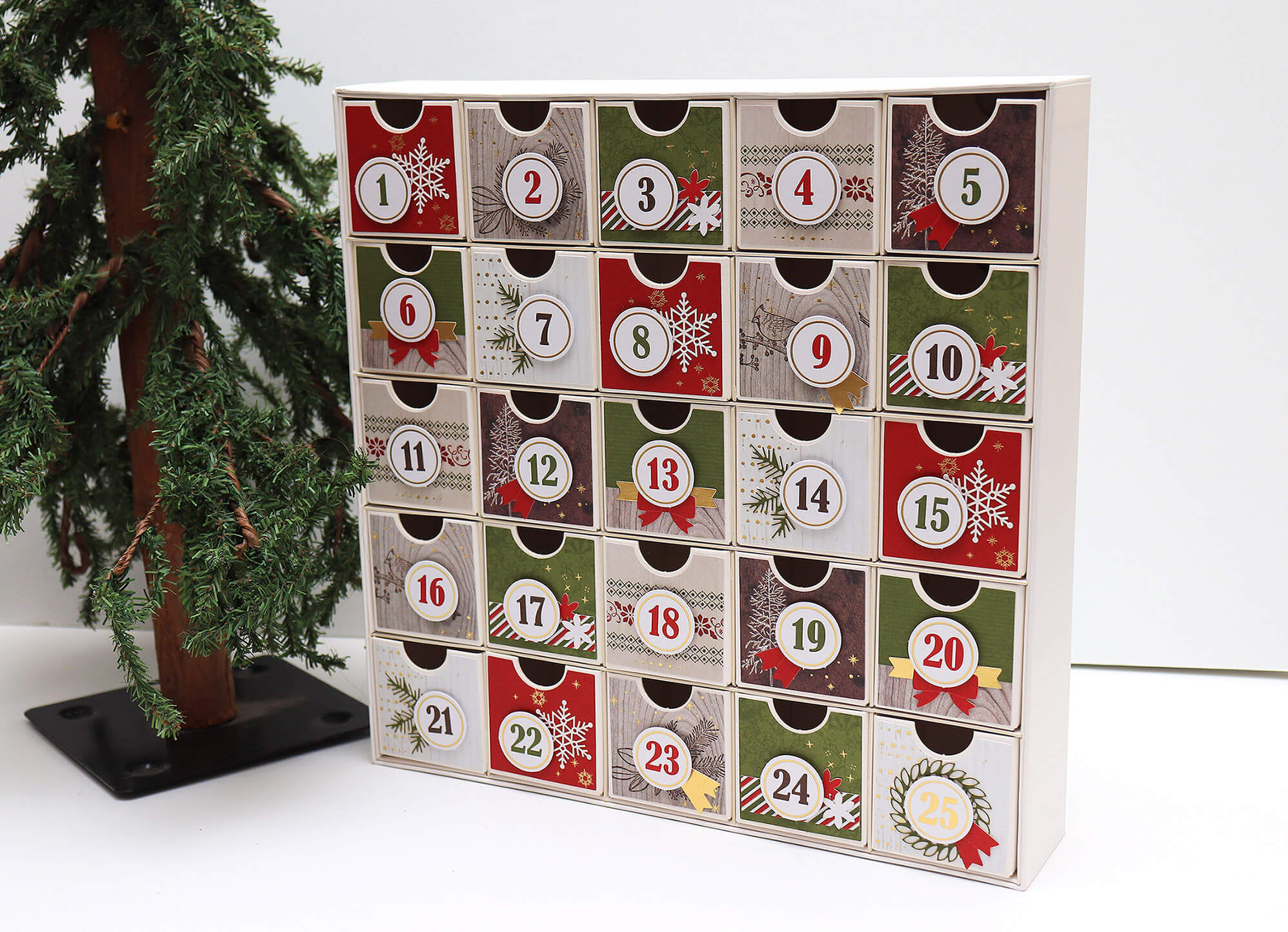DIY Stampin' Up! Christmas Countdown Advent Calendar • PaperTreeCreations